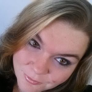 Meet your Posher, Carolyn